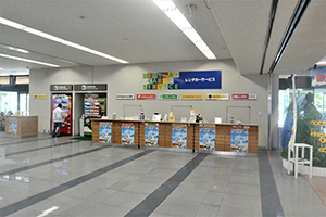2. There is a rental car information display on the left side of the Information Counter.