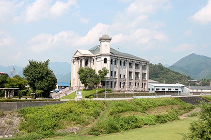 植野記念美術館