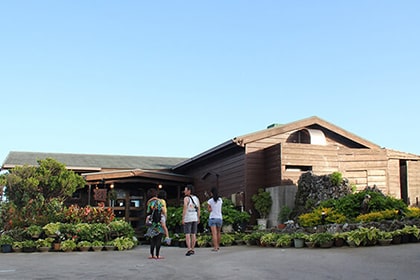 カフェくるくま外観