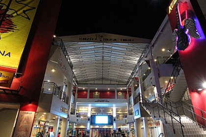 ミュージックタウン音市場外観