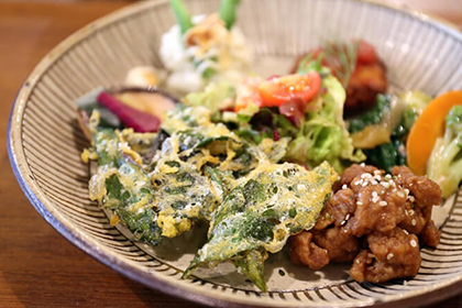 壺屋やちむん通り