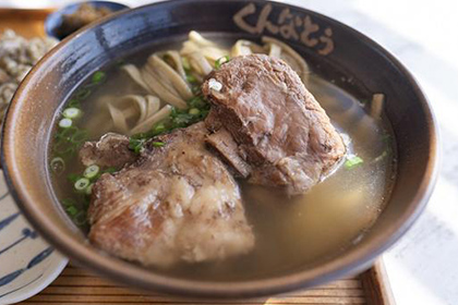 ドライブしながら行けるグルメな離島旅行