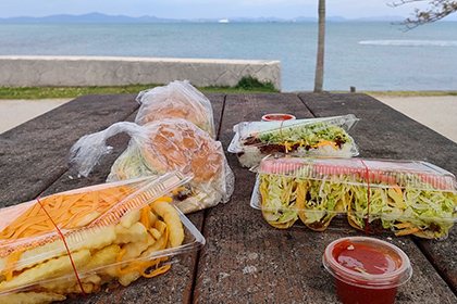 キングタコス与勝店